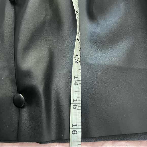 Faux leather black skirt size 11/12 - Picture 6 of 6
